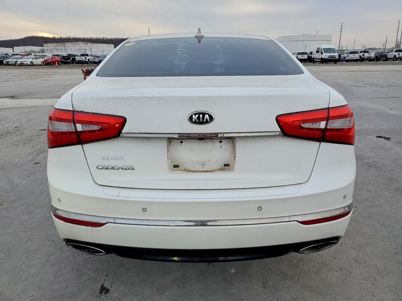 2014 KIA Cadenza Premium