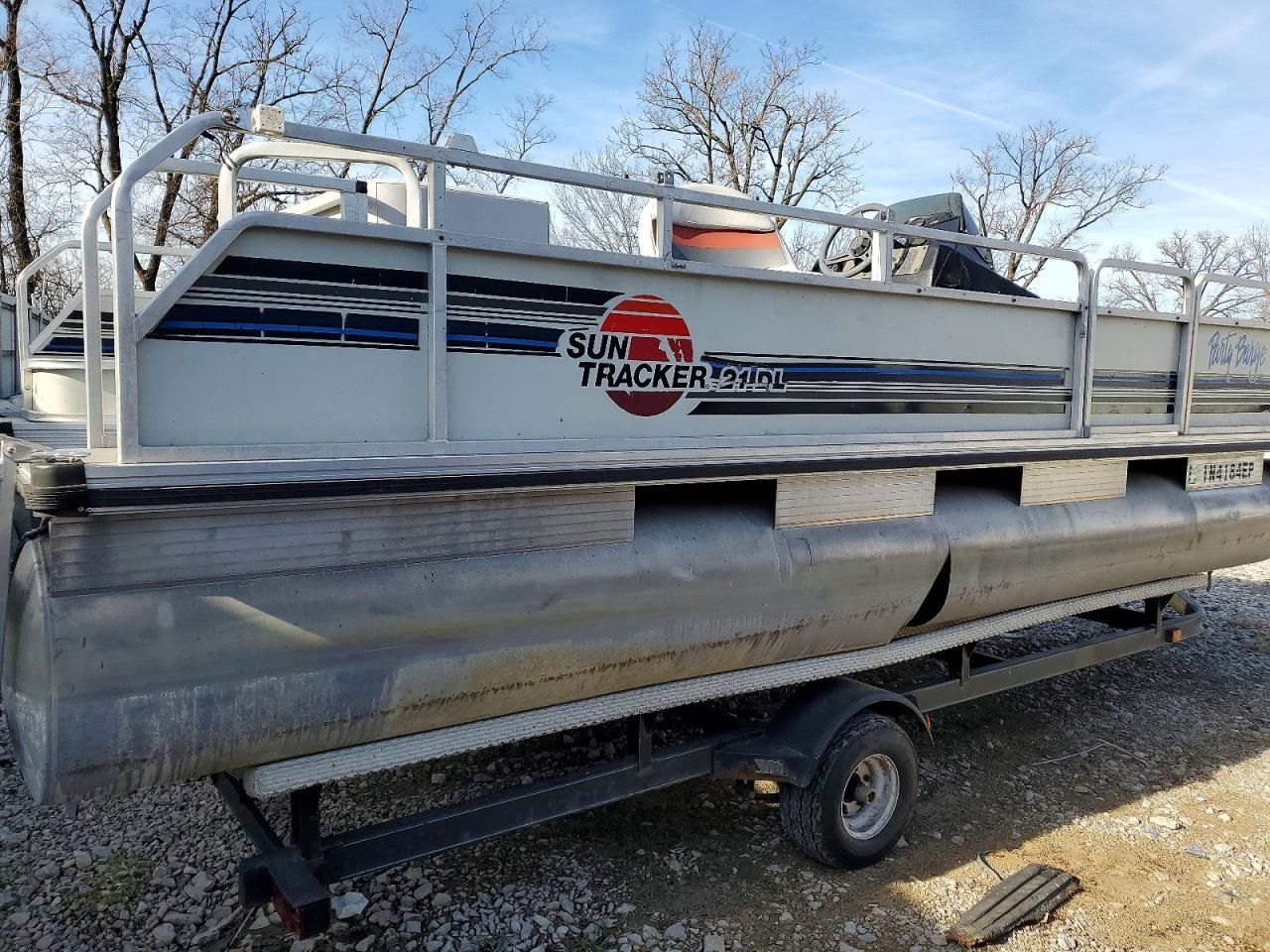 1992 Sun Tracker Boat