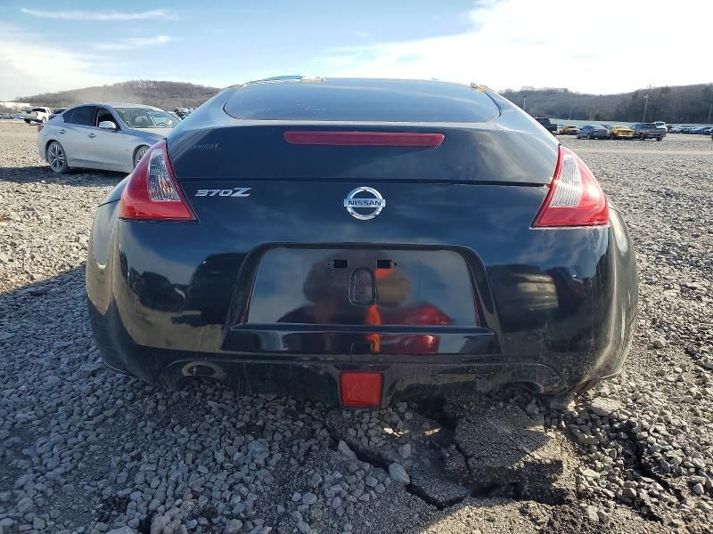 2014 Nissan 370z Base