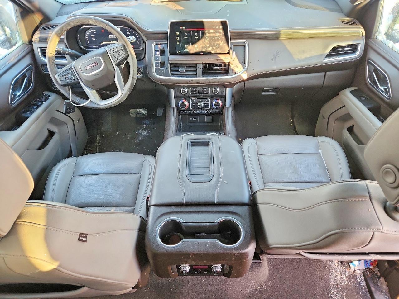 2022 GMC Yukon slt