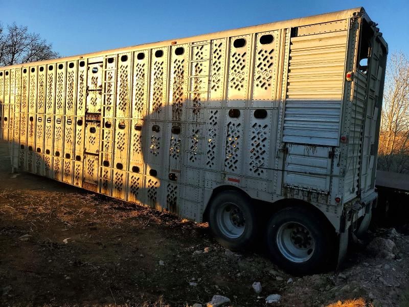 1985 Wilson Psdcl-111 Livestock Trailer