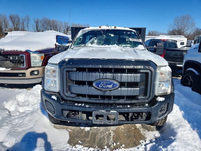 2014 Ford F450 Super Duty Flatbed Truck