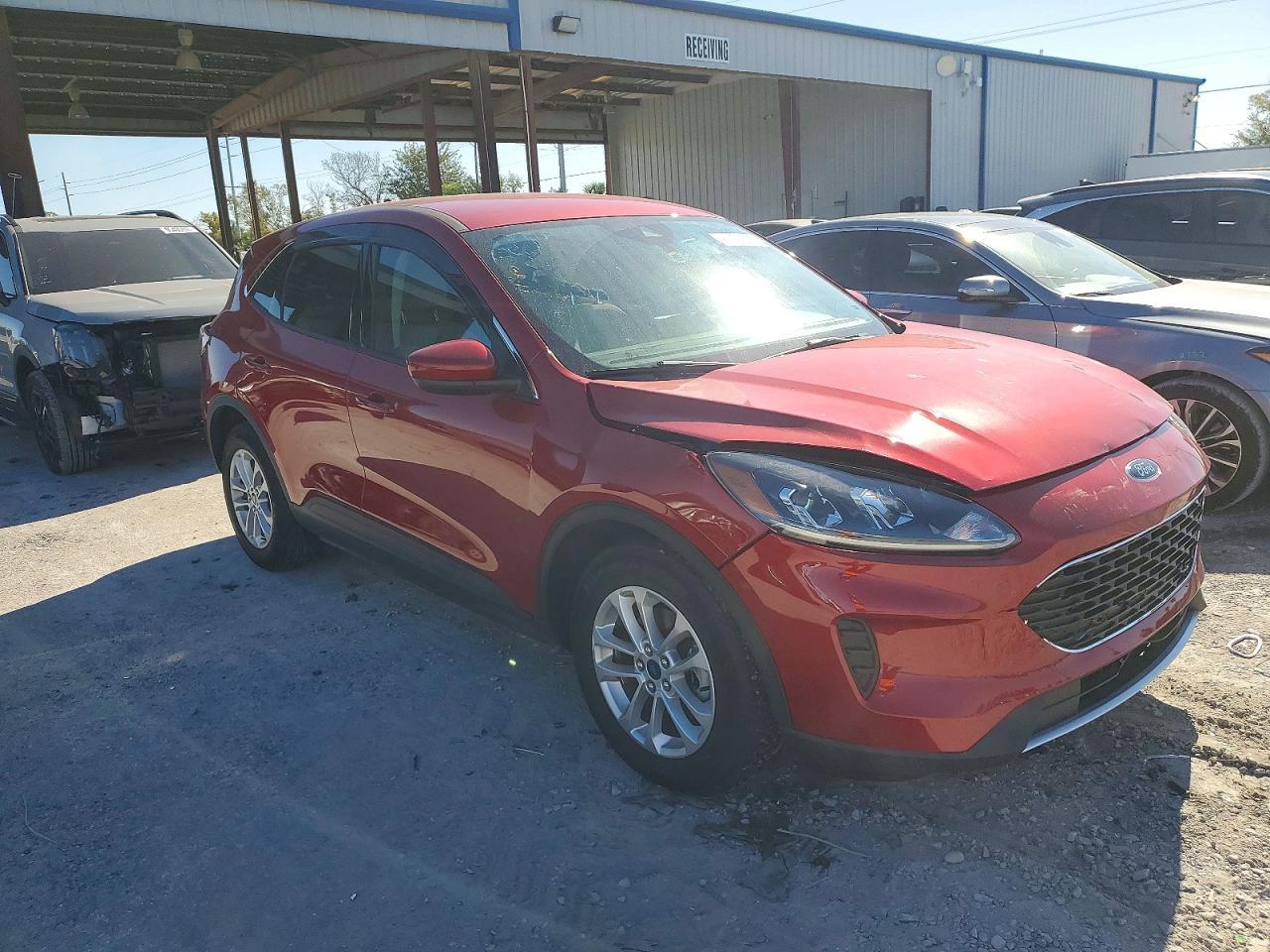 2020 Ford Escape se