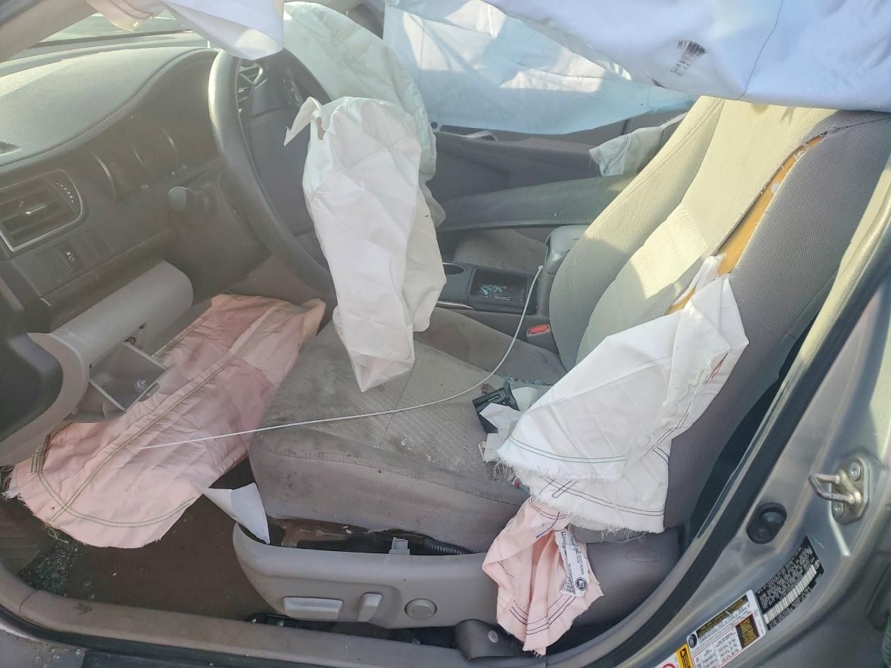 2016 Toyota Camry le