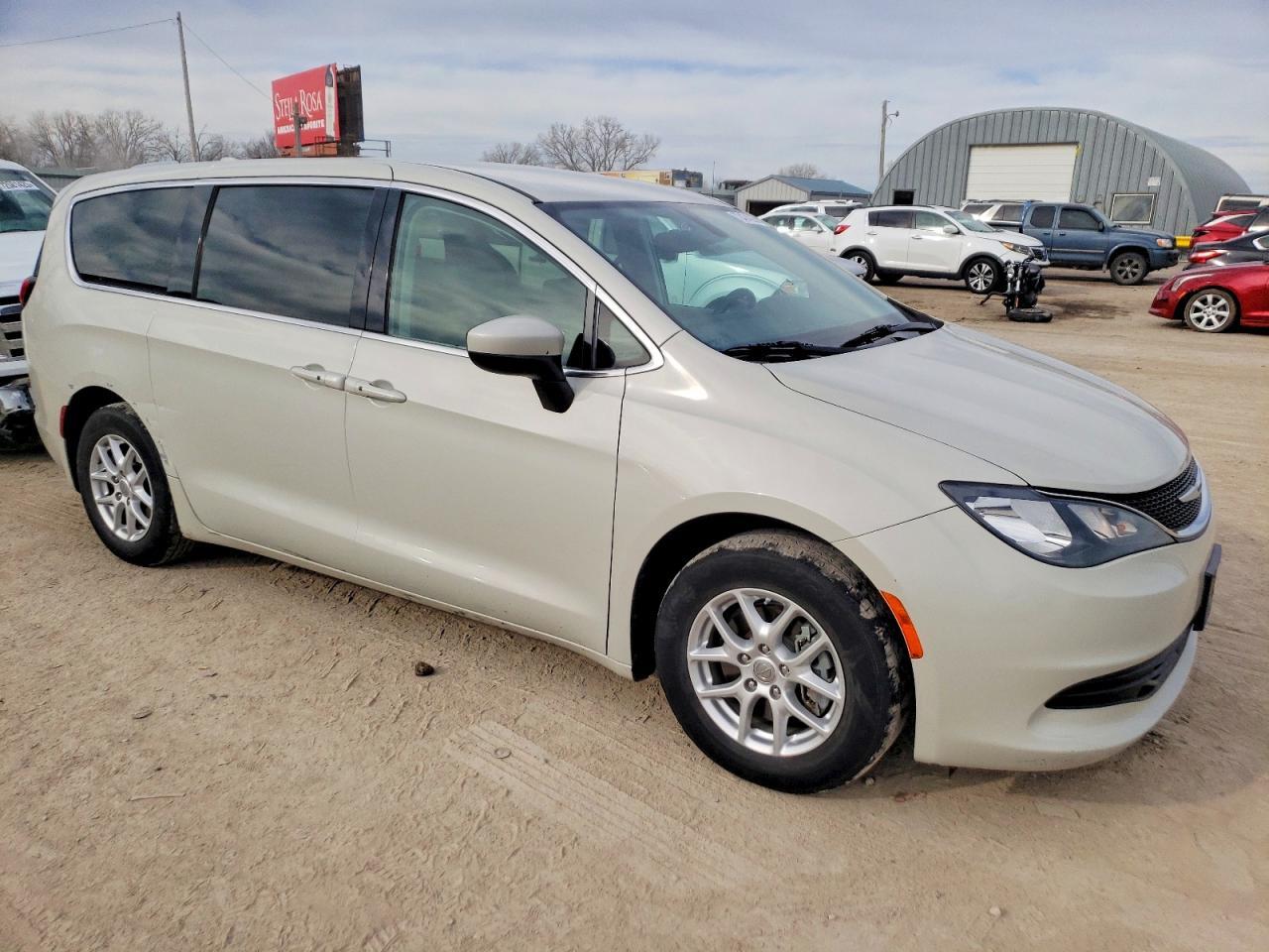 2017 Chrysler Pacifica Touring