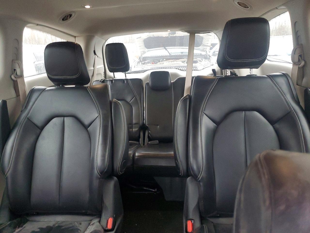 2023 Chrysler Pacifica Hybrid Touring l