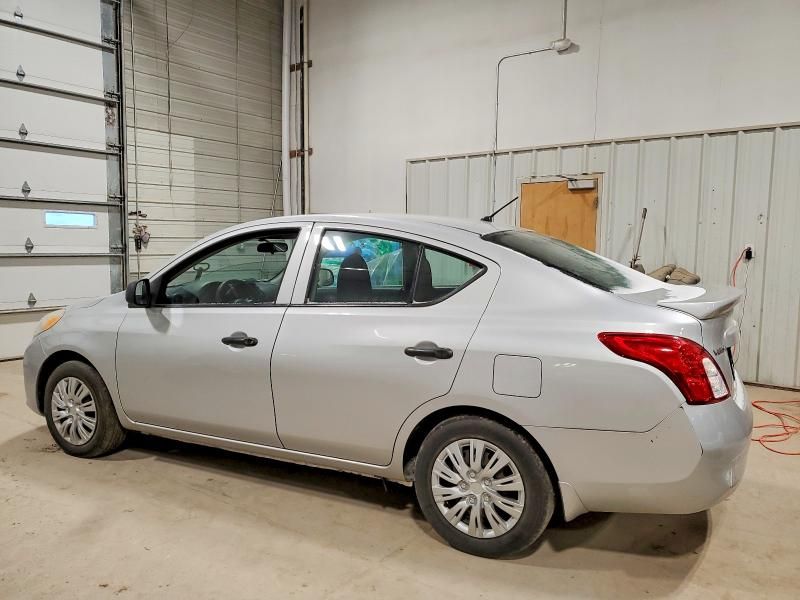 2014 Nissan Versa s