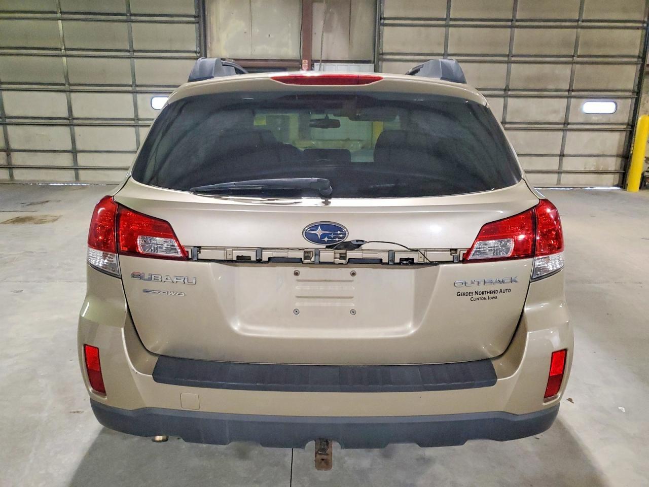 2010 Subaru Outback 2.5i Premium