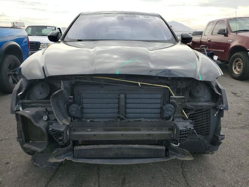 2019 Jaguar F-pace Premium