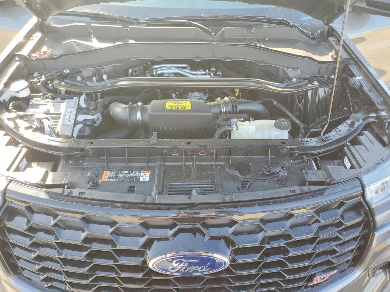 2025 Ford Explorer st
