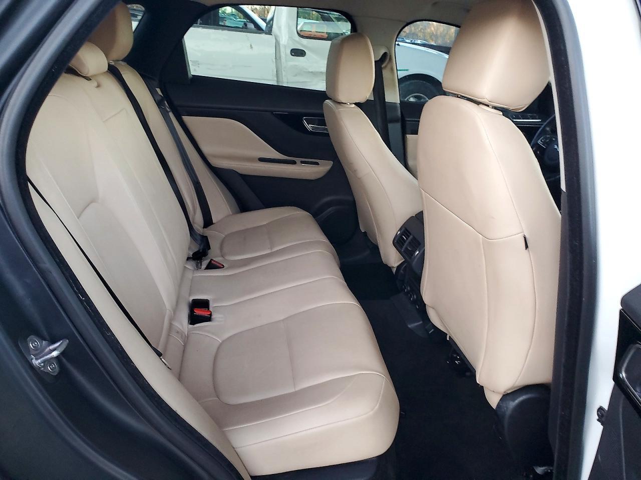 2017 Jaguar F-pace