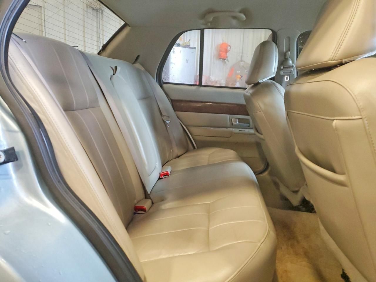 2010 Mercury Grand Marquis ls