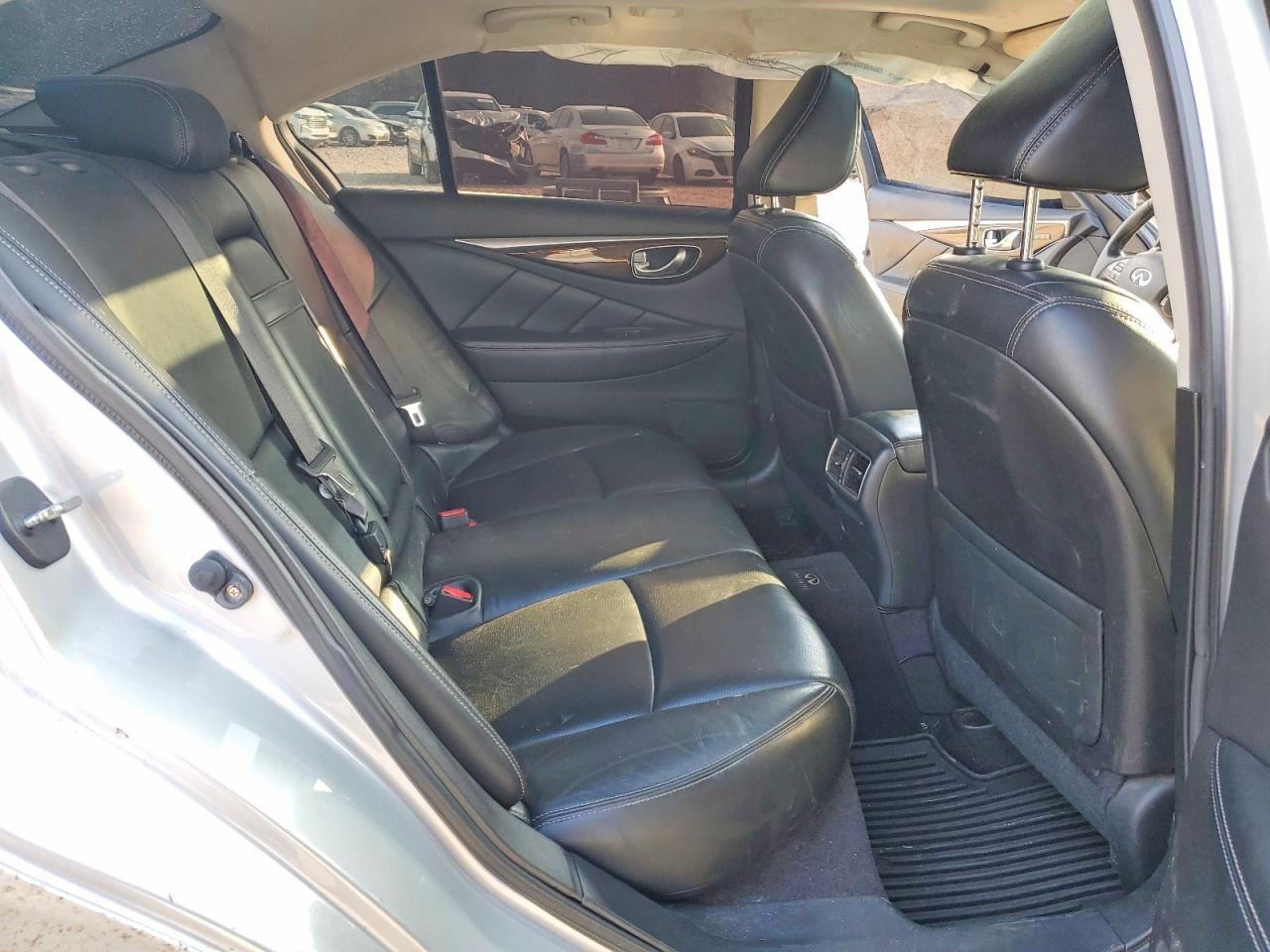 2015 Infiniti Q50 Base