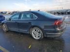 2017 Volkswagen Passat sel Premium