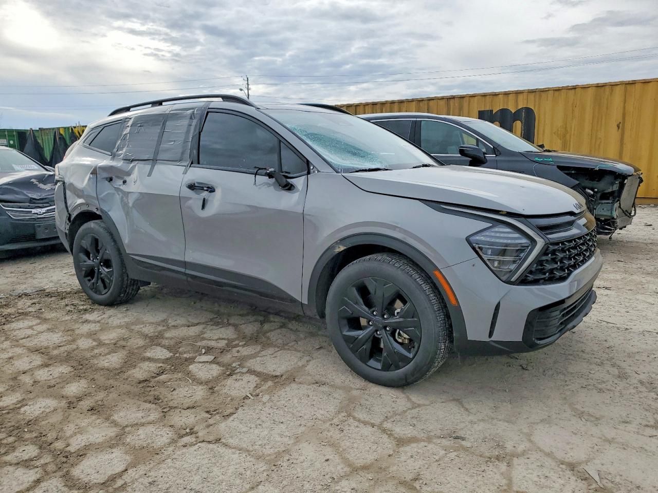 2025 KIA Sportage x Line