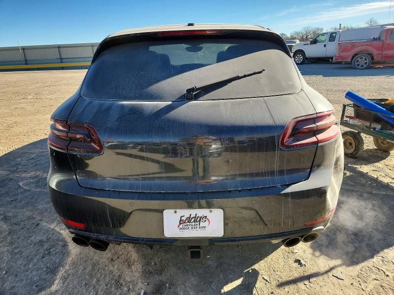 2017 Porsche Macan gts