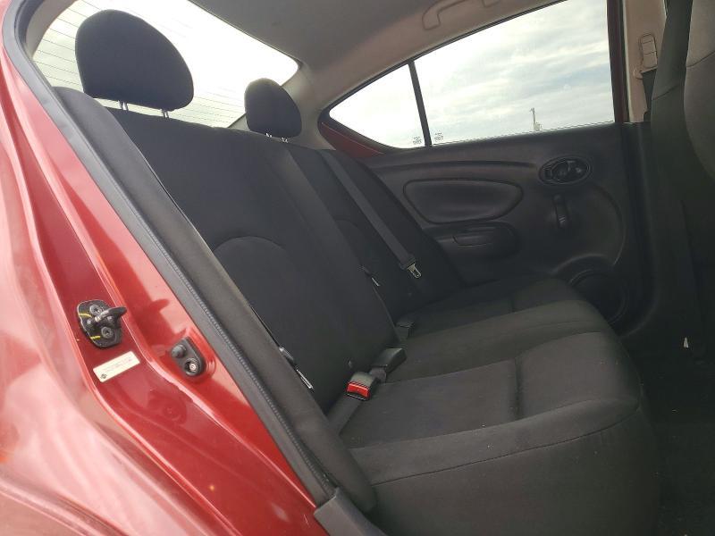 2016 Nissan Versa s