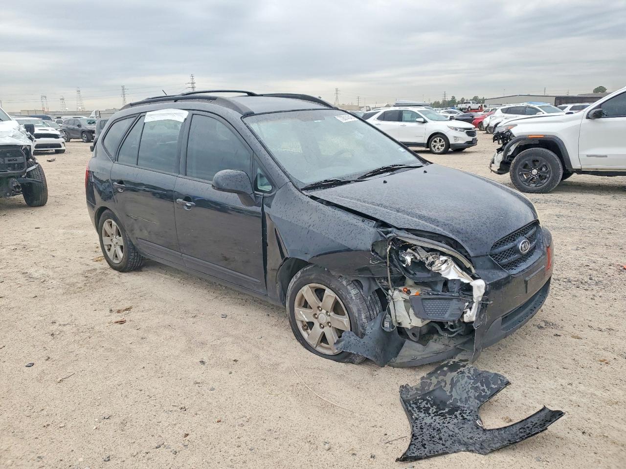 2008 KIA Rondo Base