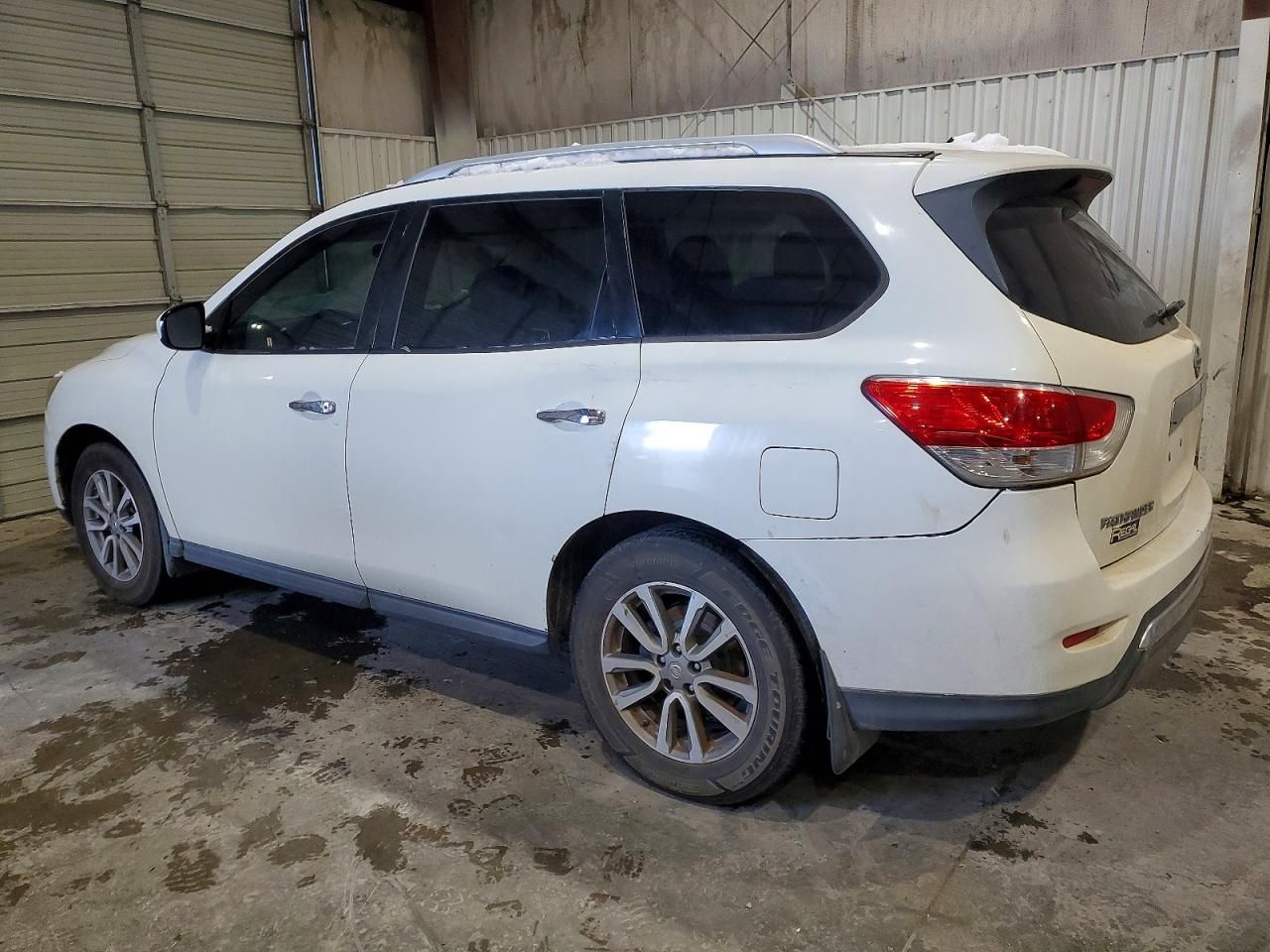 2016 Nissan Pathfinder s