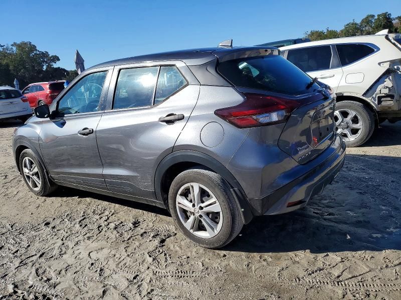 2022 Nissan Kicks s