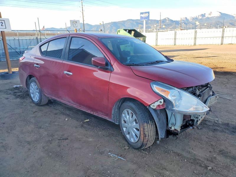 2018 Nissan Versa sv
