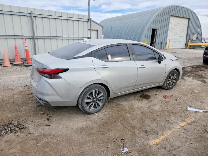 2020 Nissan Versa sv