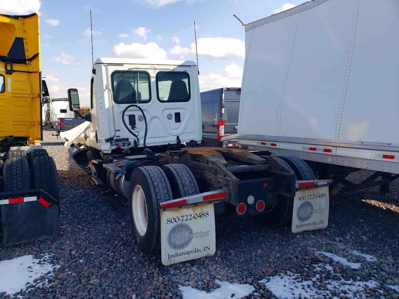 2017 Freigliner 2017 Freightliner Cascadia Semi Truck