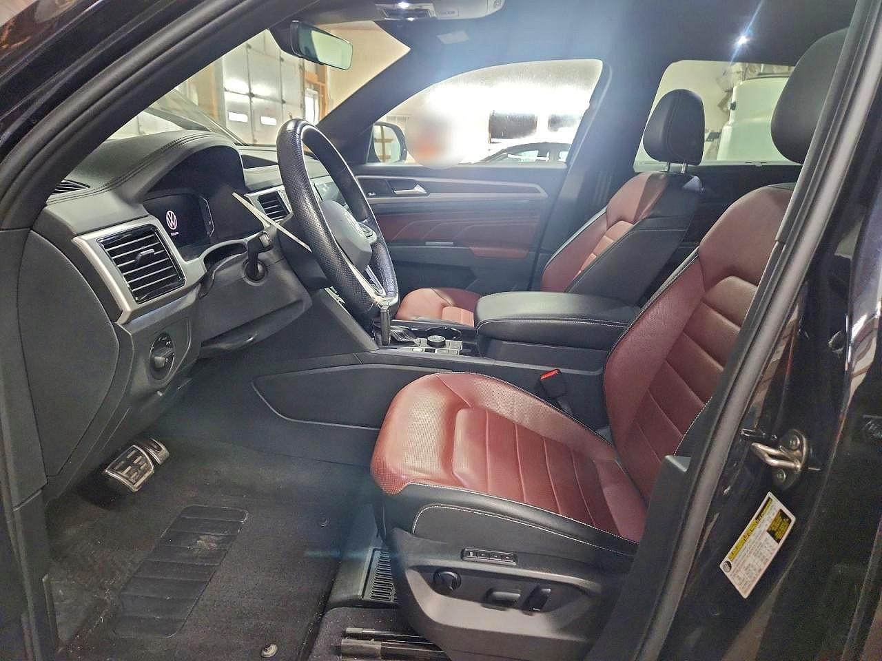 2023 Volkswagen Atlas Cross Sport sel Premium R-line