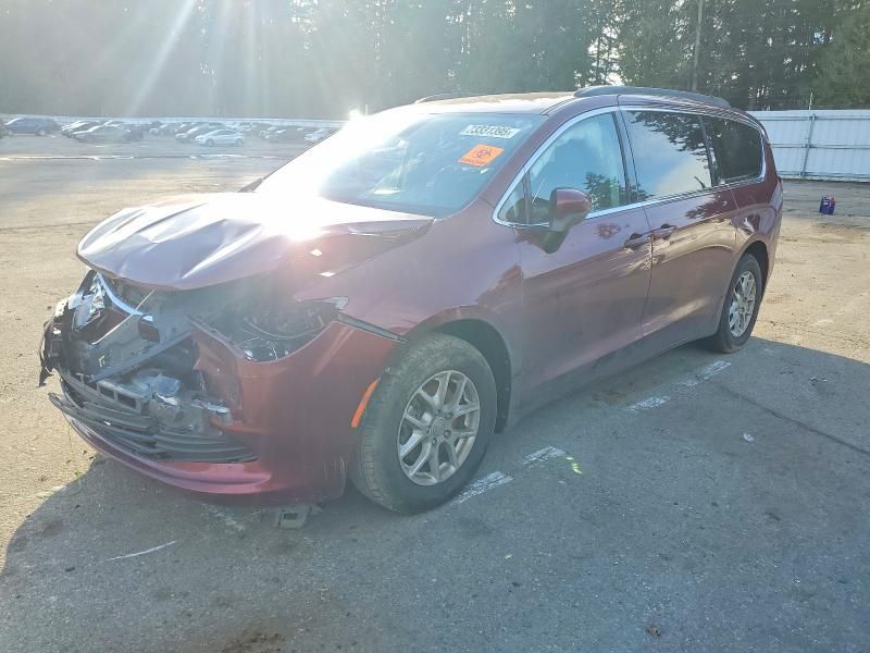 2020 Chrysler Voyager lxi