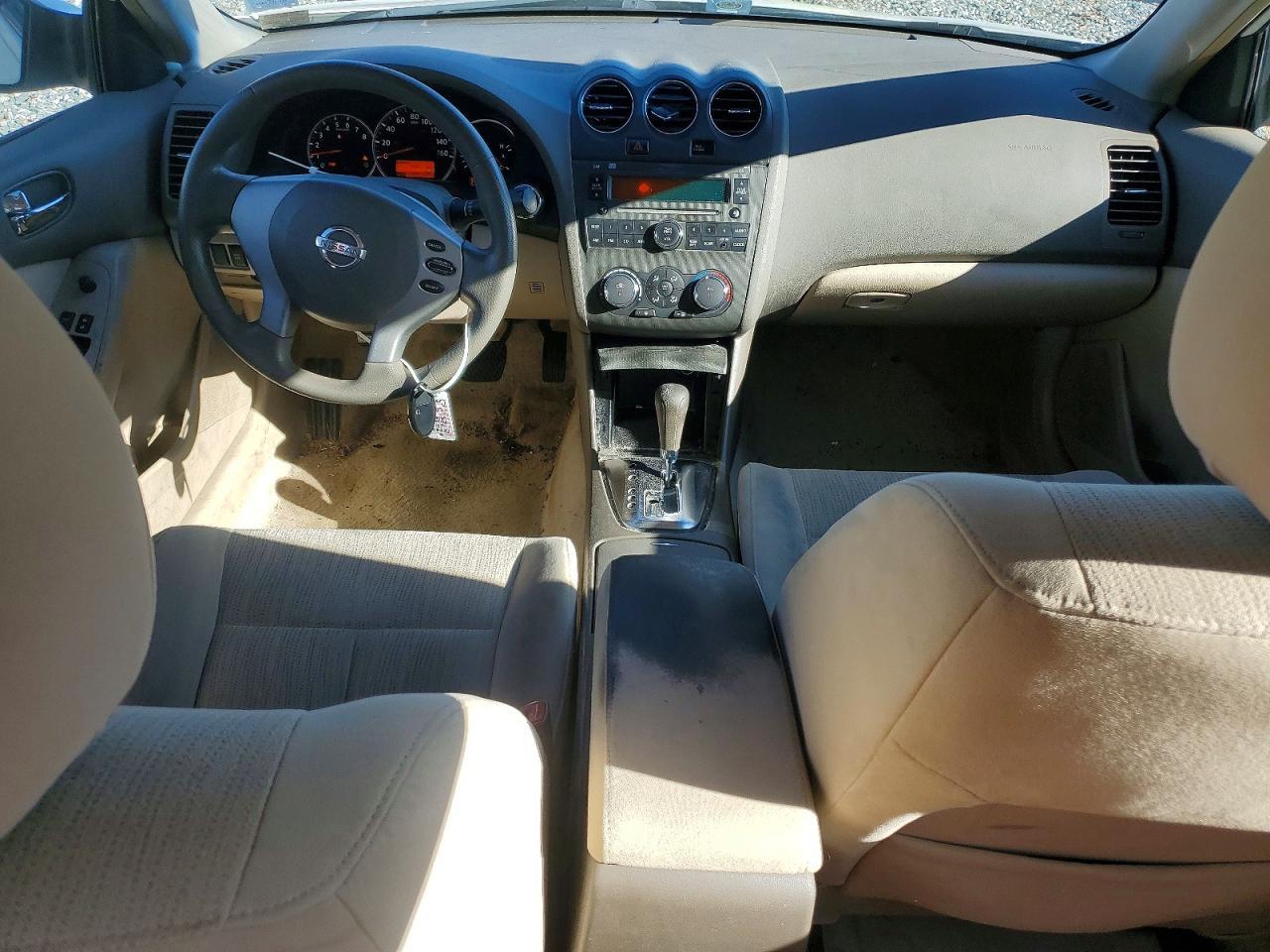 2010 Nissan Altima Base
