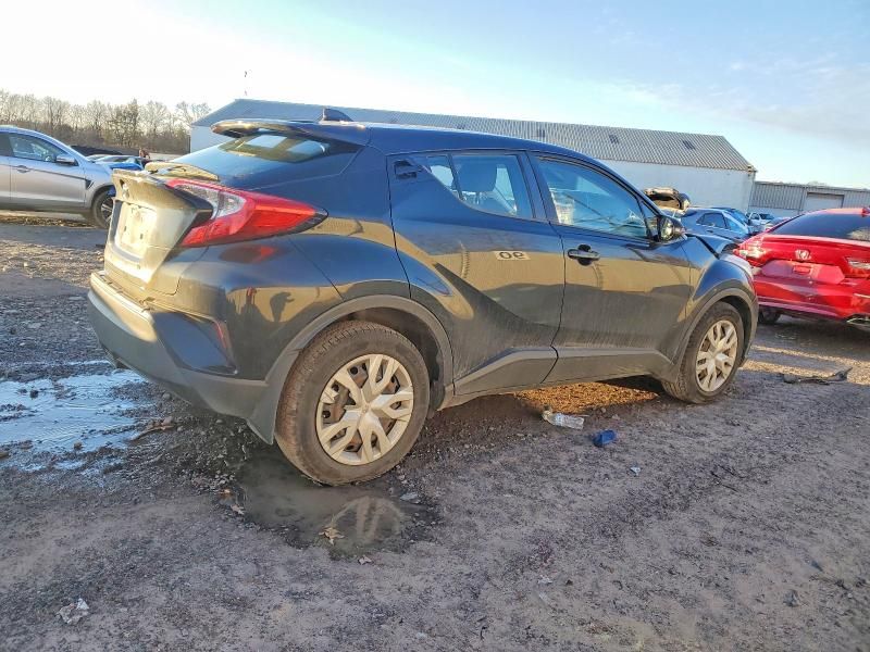 2021 Toyota C-hr xle