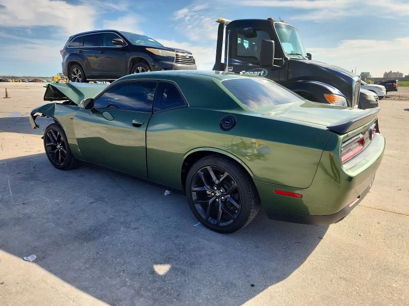 2022 Dodge Challenger sxt