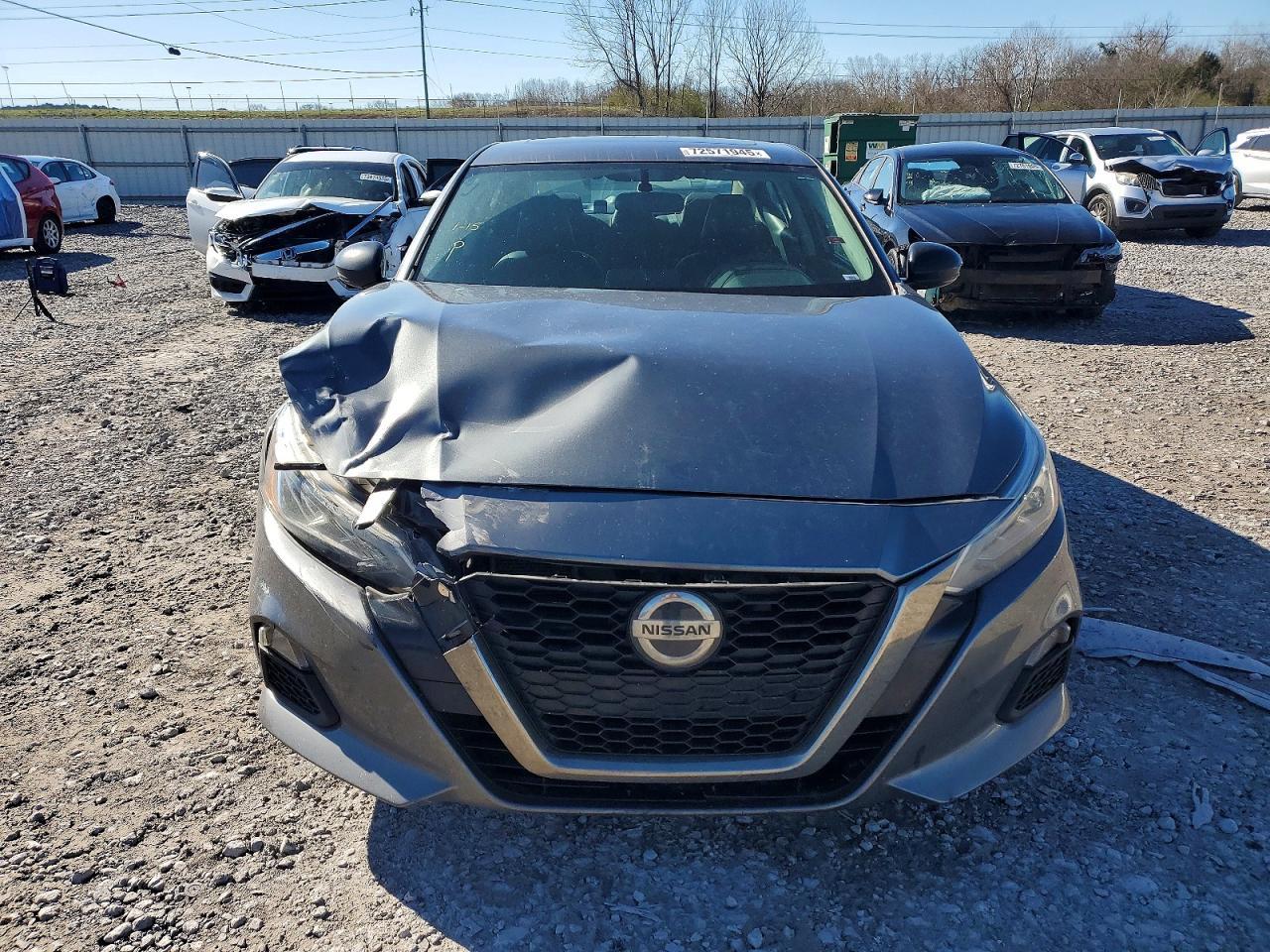2019 Nissan Altima sr