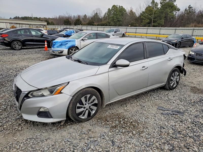 2020 Nissan Altima s