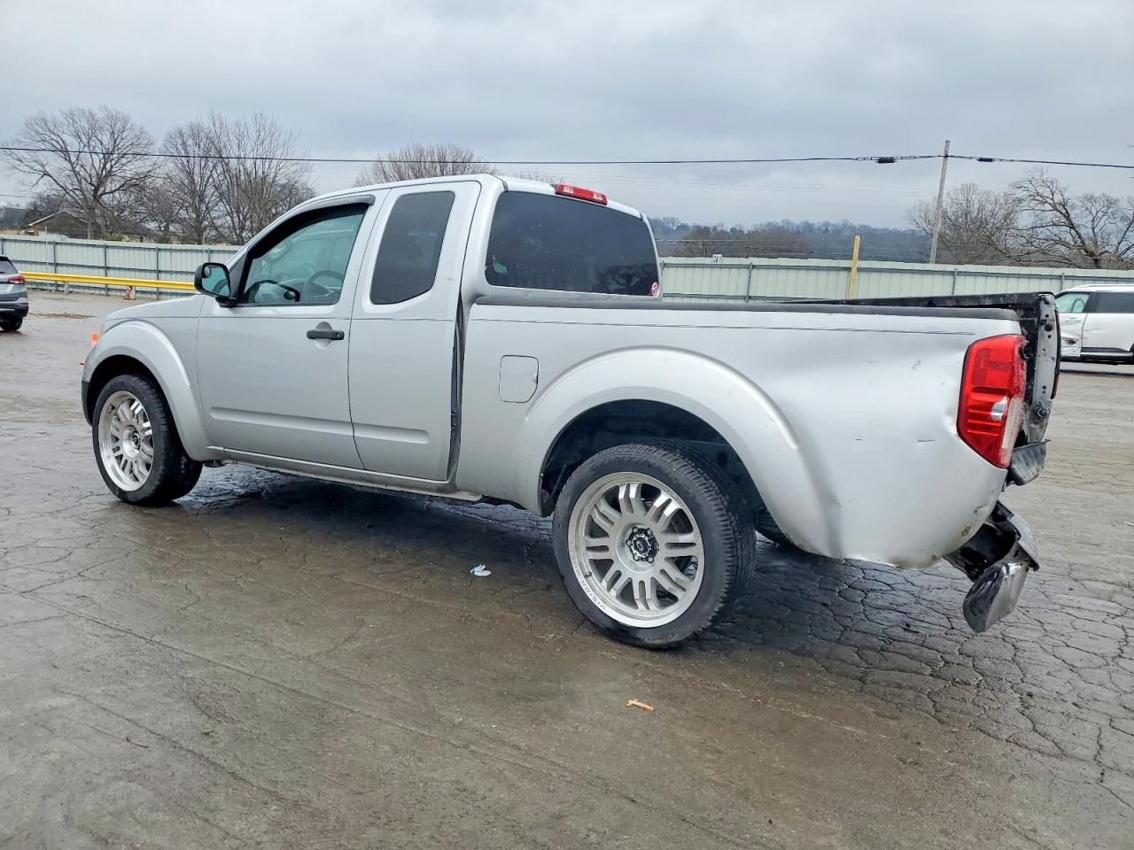2014 Nissan Frontier s