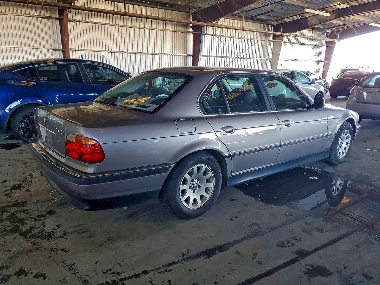 2000 BMW 740 i Automatic