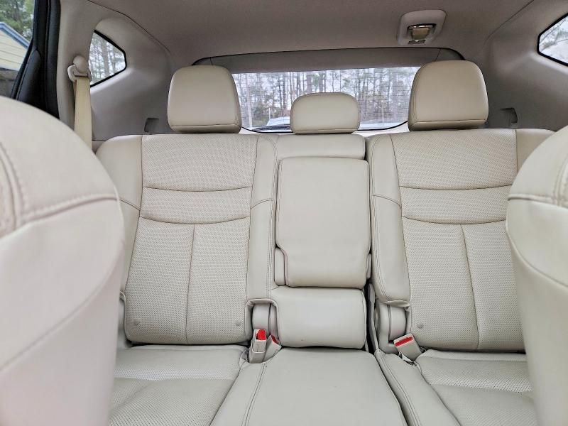 2015 Nissan Murano s