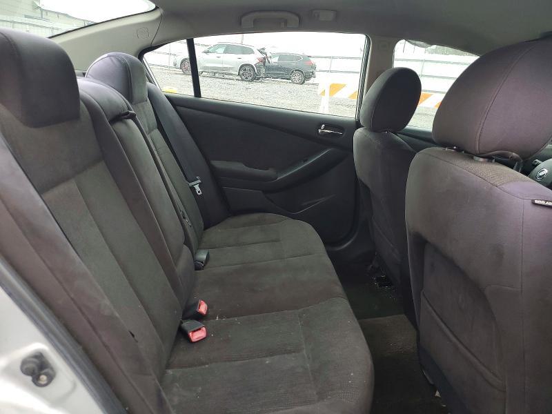 2010 Nissan Altima Base