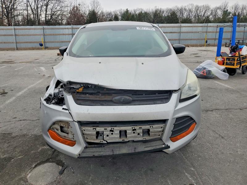 2016 Ford Escape s