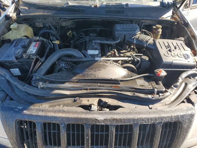 2004 Jeep Grand Cherokee Laredo