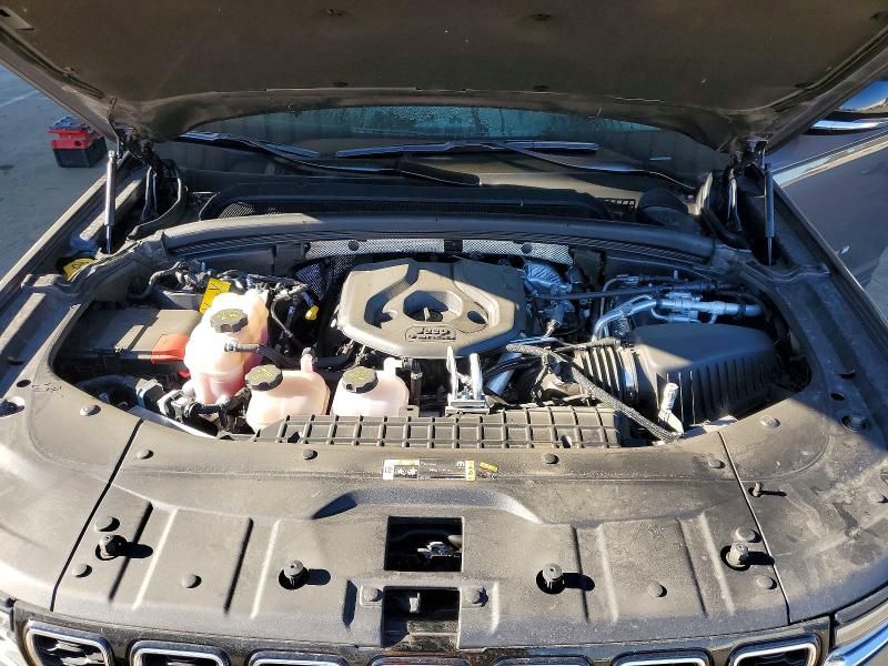 2025 Jeep Grand Cherokee 4XE