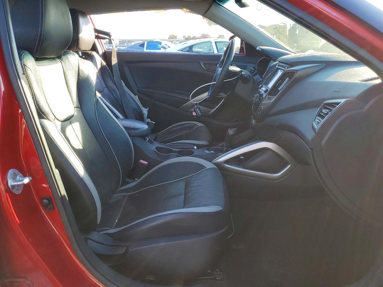 2013 Hyundai Veloster Turbo