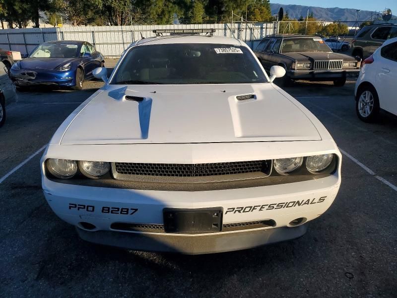 2013 Dodge Challenger sxt