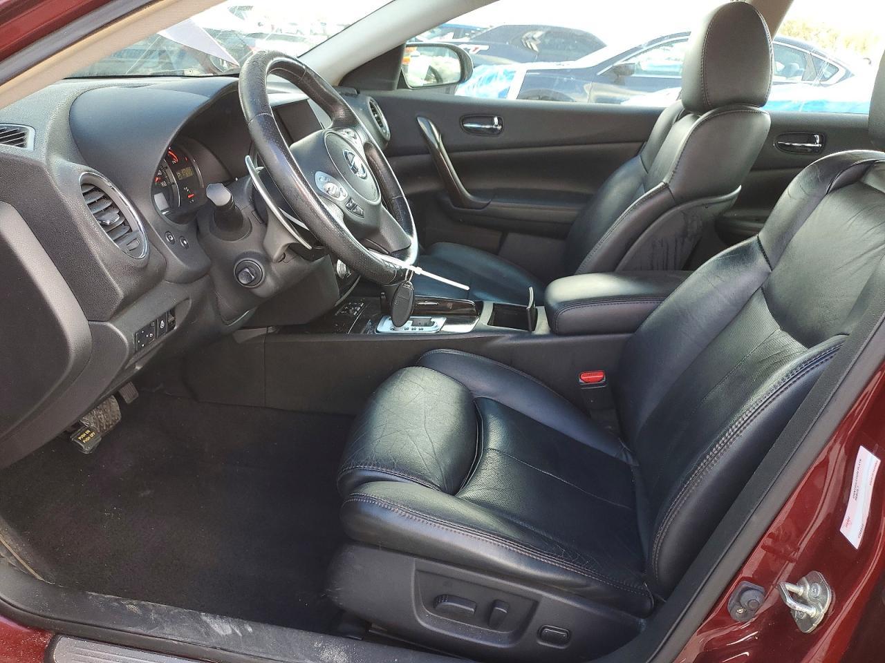 2013 Niss Maxima s