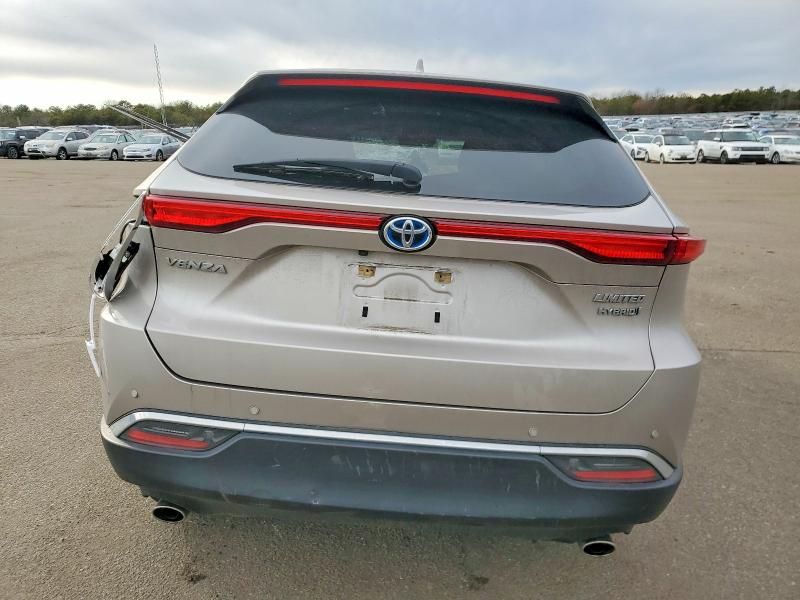 2022 Toyota Venza le