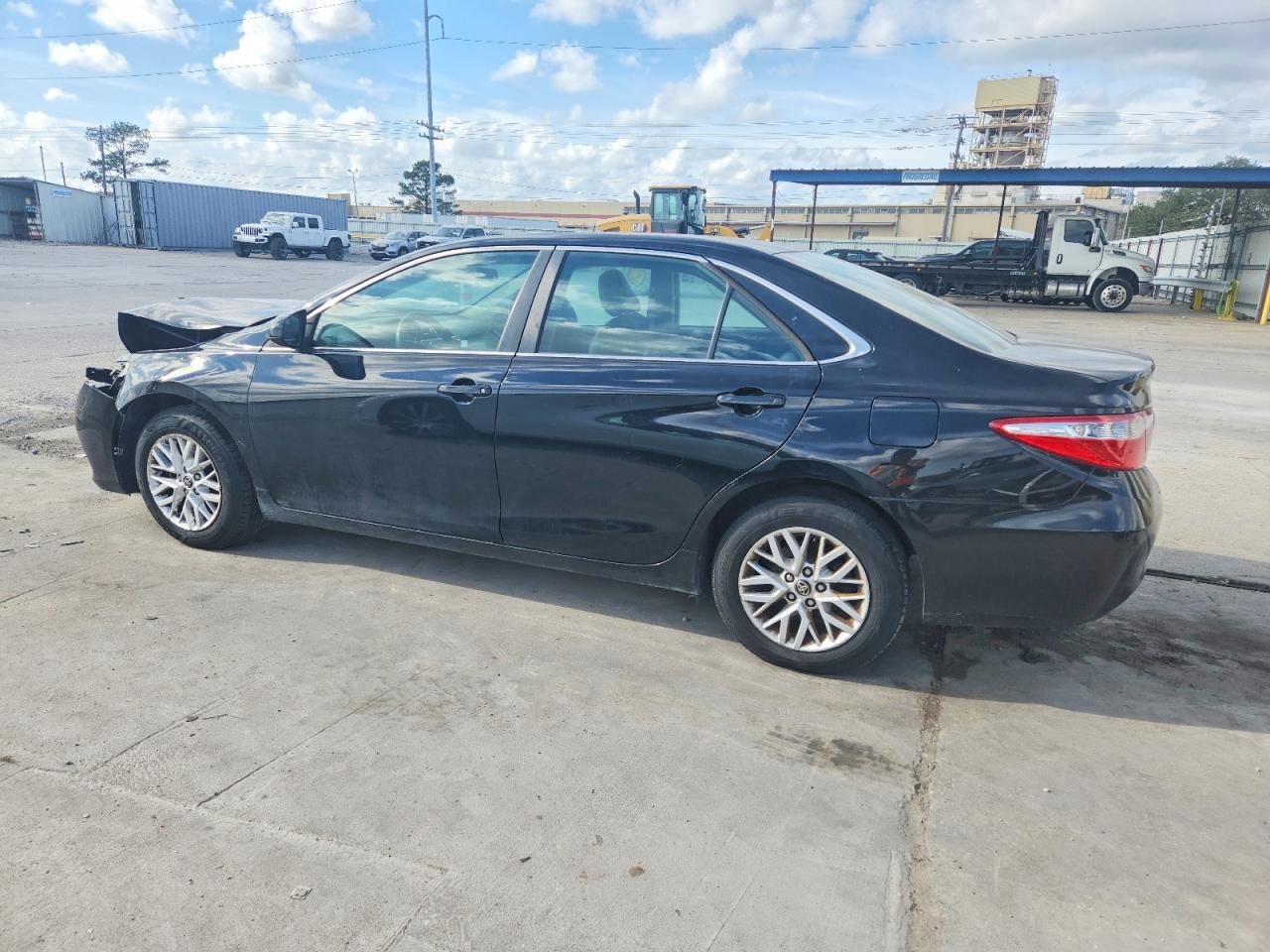 2016 Toyota Camry le