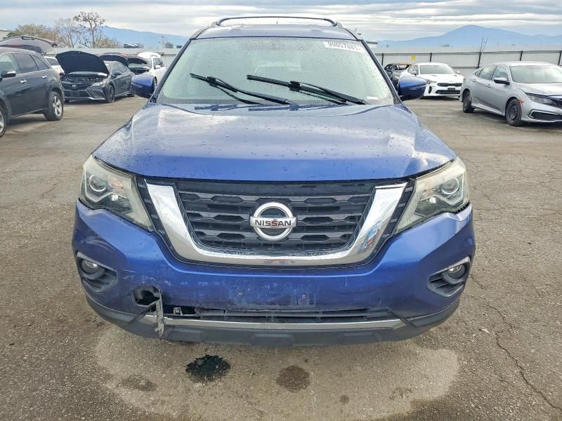 2017 Nissan Pathfinder s