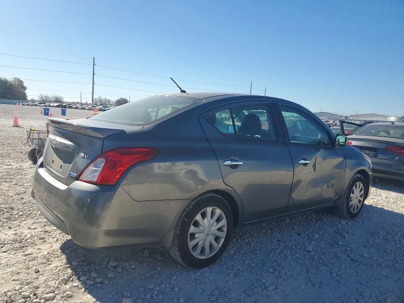 2016 Nissan Versa s