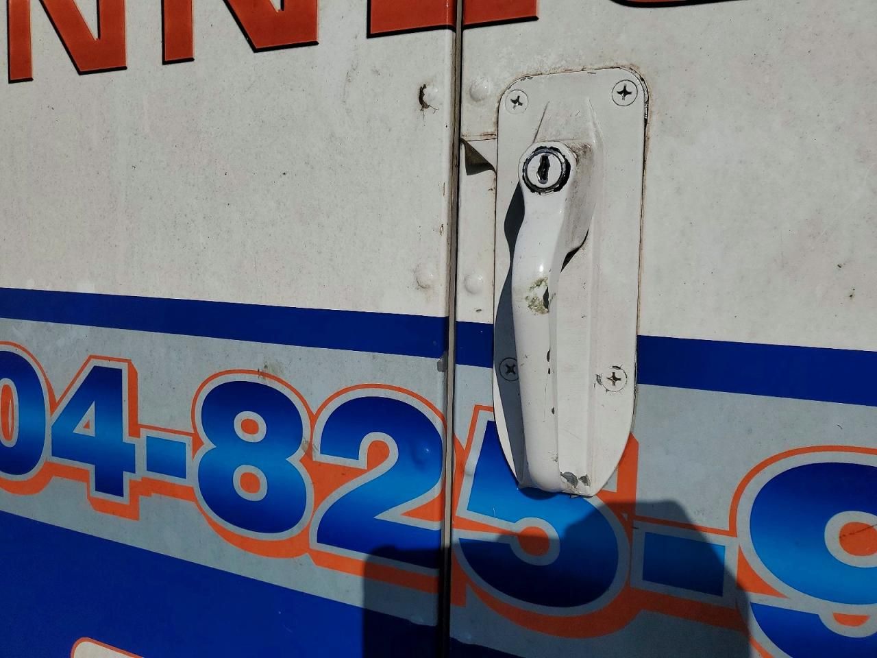 2001 Chevrolet Express Utility / Service Truck