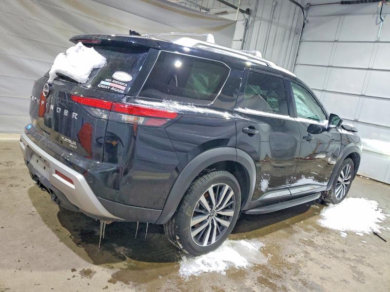 2022 Nissan Pathfinder Platinum